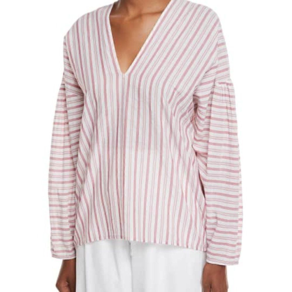 Vince Variegated Red/White stripe V-neck pullover top, size S/P